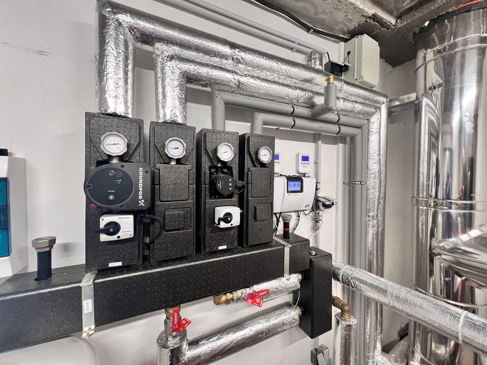 Kolton Ecomatix 75 kW — vytápění průmyslových prostor — Jičín – Libáň